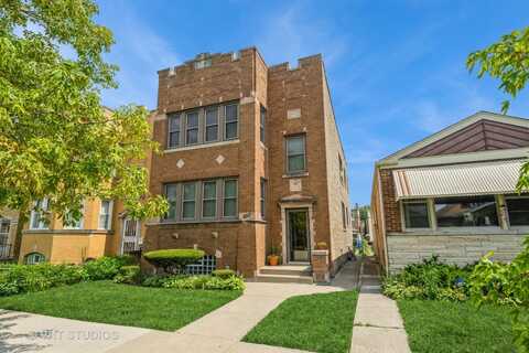 4933 N. Kilpatrick Avenue, Chicago, IL 60630
