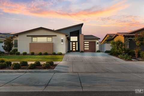 14822 Pemberley Passage Avenue, Bakersfield, CA 93311