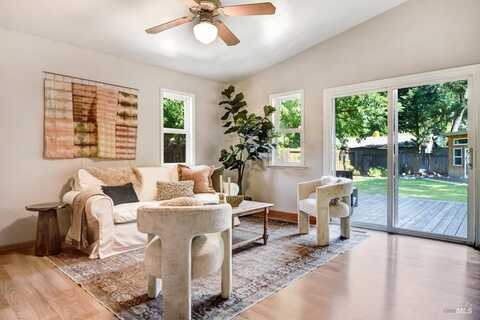 414 Walnut Avenue, Sonoma, CA 95476