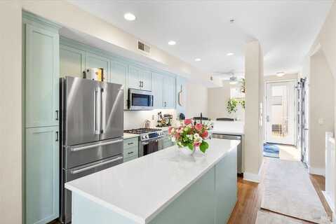 310 City Center Drive, Rohnert Park, CA 94928
