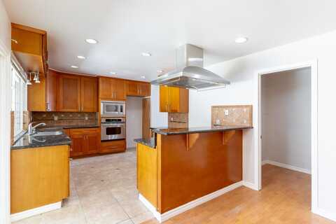 3113 Wiese, Sacramento, CA 95833