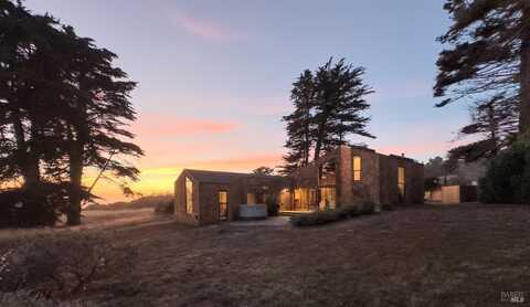 27 Navigators Reach, The Sea Ranch, CA 95497