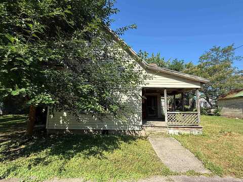 7 S Union Street, Campbellsburg, IN 47108
