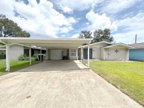 5418 W Groves Circle, Groves, TX 77619