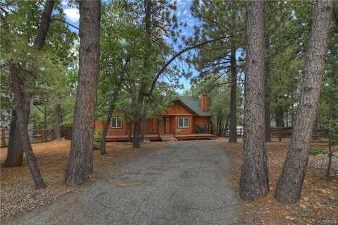 1394 La Crescenta Drive, Big Bear City, CA 92314