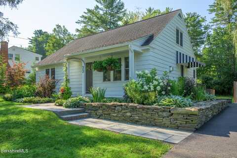 33 Brunell Ave, Lenox, MA 01240
