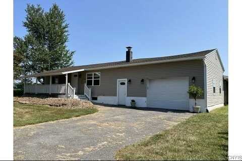 9434 E Mud Lake Road, Lysander, NY 13069
