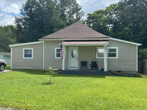 210 6th Street, Graysville, TN 37338