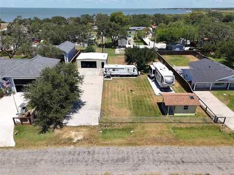 123 Live Oak St, Rockport, TX 78382