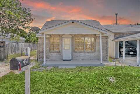 209 Algodon Street, Taft, TX 78390