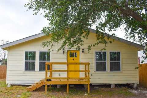 1017 Illinois Street, Robstown, TX 78380