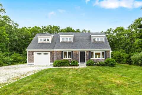 10 Camelot Court, North Falmouth, MA 02556