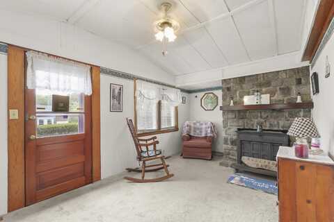 43 Butler Street, Buzzards Bay, MA 02532