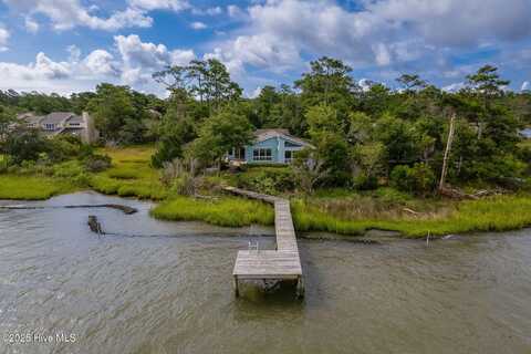 1 West Court, Pine Knoll Shores, NC 28512