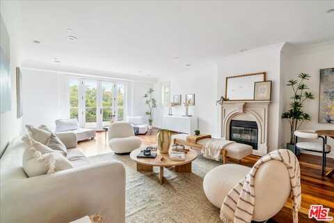 261 S Reeves Dr, Beverly Hills, CA 90212