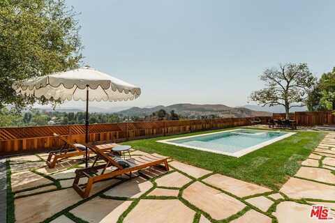 29204 Deep Shadow Dr, Agoura Hills, CA 91301