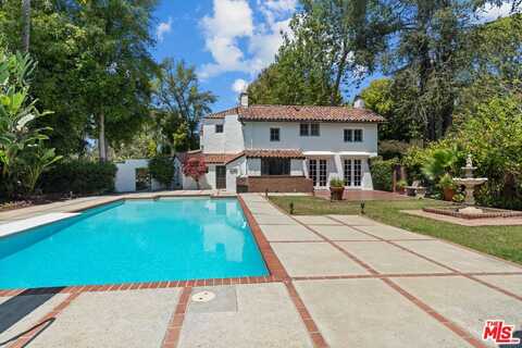 808 Woodacres Rd, Santa Monica, CA 90402