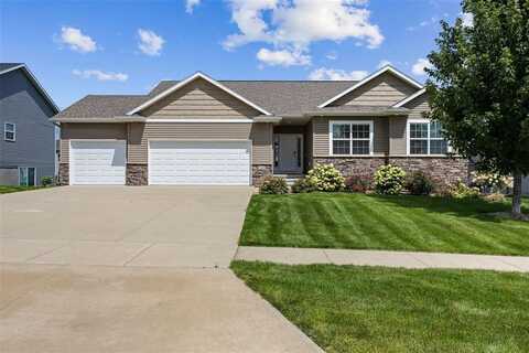 1342 Crescent Oak Lane, Marion, IA 52302