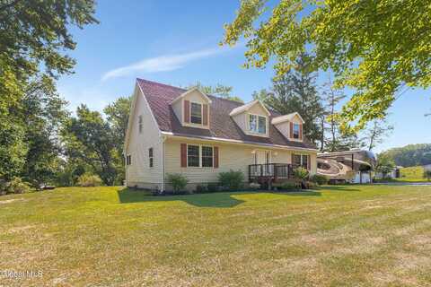 140 Catlin Road, Poestenkill, NY 12018
