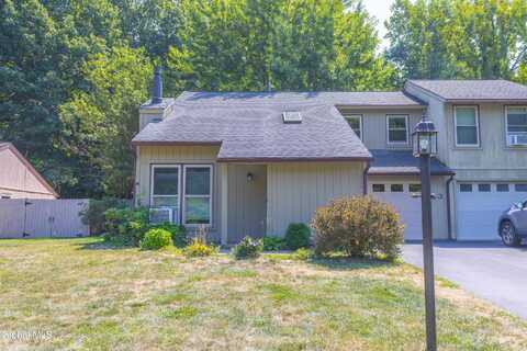 33 Thimbleberry Road, Malta, NY 12020
