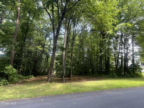 25 Teakwood Drive, Clifton Park, NY 12065