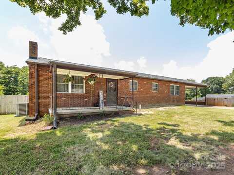 607 Old Mountain Road, Statesville, NC 28677