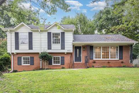 6422 Idlebrook Drive, Charlotte, NC 28212