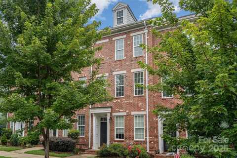 9444 Kings Parade Boulevard, Charlotte, NC 28273