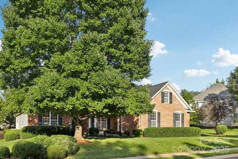8012 Avanti Drive, Waxhaw, NC 28173