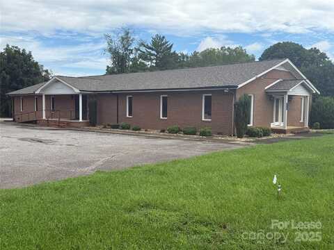 1113 Davie Avenue, Statesville, NC 28677