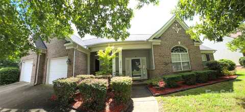 5933 Kirkwynd Commons Drive, Charlotte, NC 28278