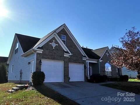 5933 Kirkwynd Commons Drive, Charlotte, NC 28278
