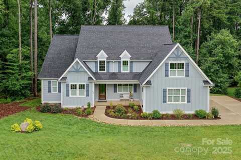 138 Waterbury Drive, Mooresville, NC 28117