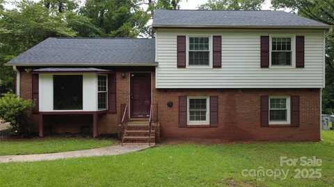 6212 Snowcrest Court, Charlotte, NC 28212