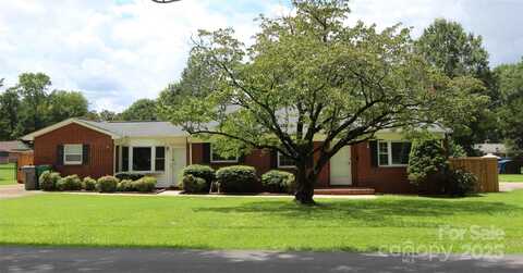 1421 Thompson Avenue, Charlotte, NC 28216