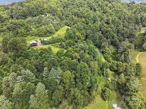 1466 Cedar Cliff Road, Marshall, NC 28753