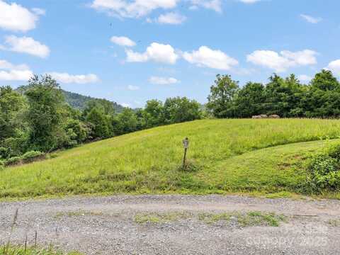 1466 Cedar Cliff Road, Marshall, NC 28753