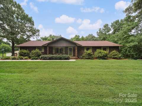 150 Scroggs Cemetery Road, Statesville, NC 28677