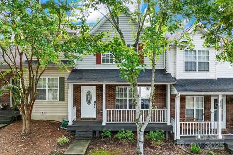 637 Mountainwater Drive, Charlotte, NC 28262