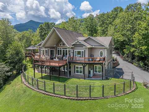 624 Nations Creek Road, Whittier, NC 28789
