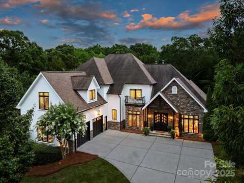 2207 Trapper Court, Charlotte, NC 28270