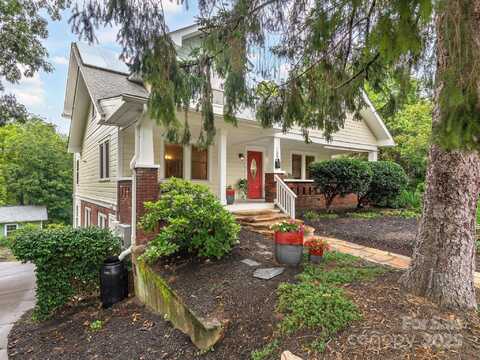 135 Westwood Place, Asheville, NC 28806