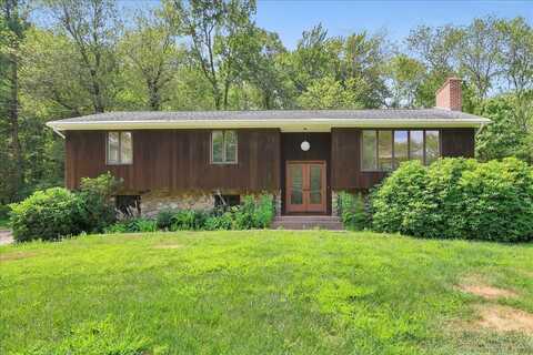 16 Rosewood Lane, Bolton, CT 06043