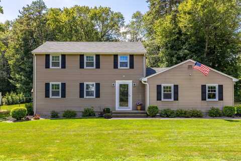 2 Pine Tree Shilling Road, Farmington, CT 06085