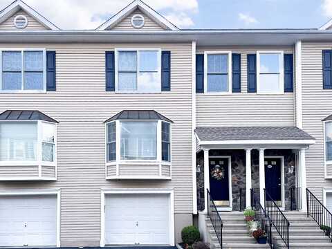 15 Scuppo Road, Danbury, CT 06811
