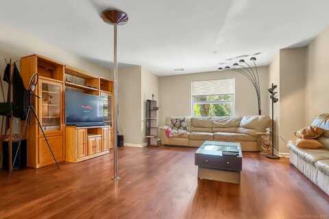 23 Scuppo Road, Danbury, CT 06811