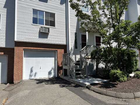 925 Oronoke Road, Waterbury, CT 06708