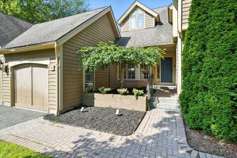 49 Brettonwood Drive, Simsbury, CT 06070