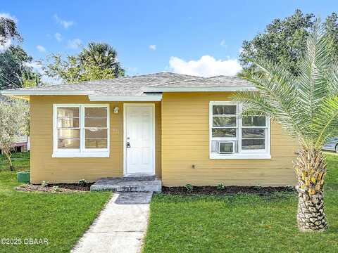 215 North Street, Daytona Beach, FL 32114