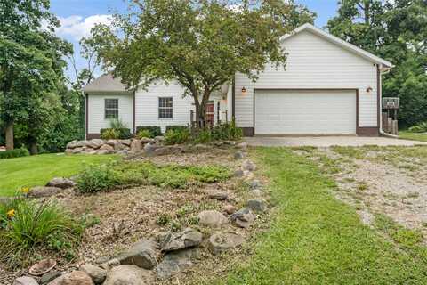 5240 N 67 Avenue, Newton, IA 50208